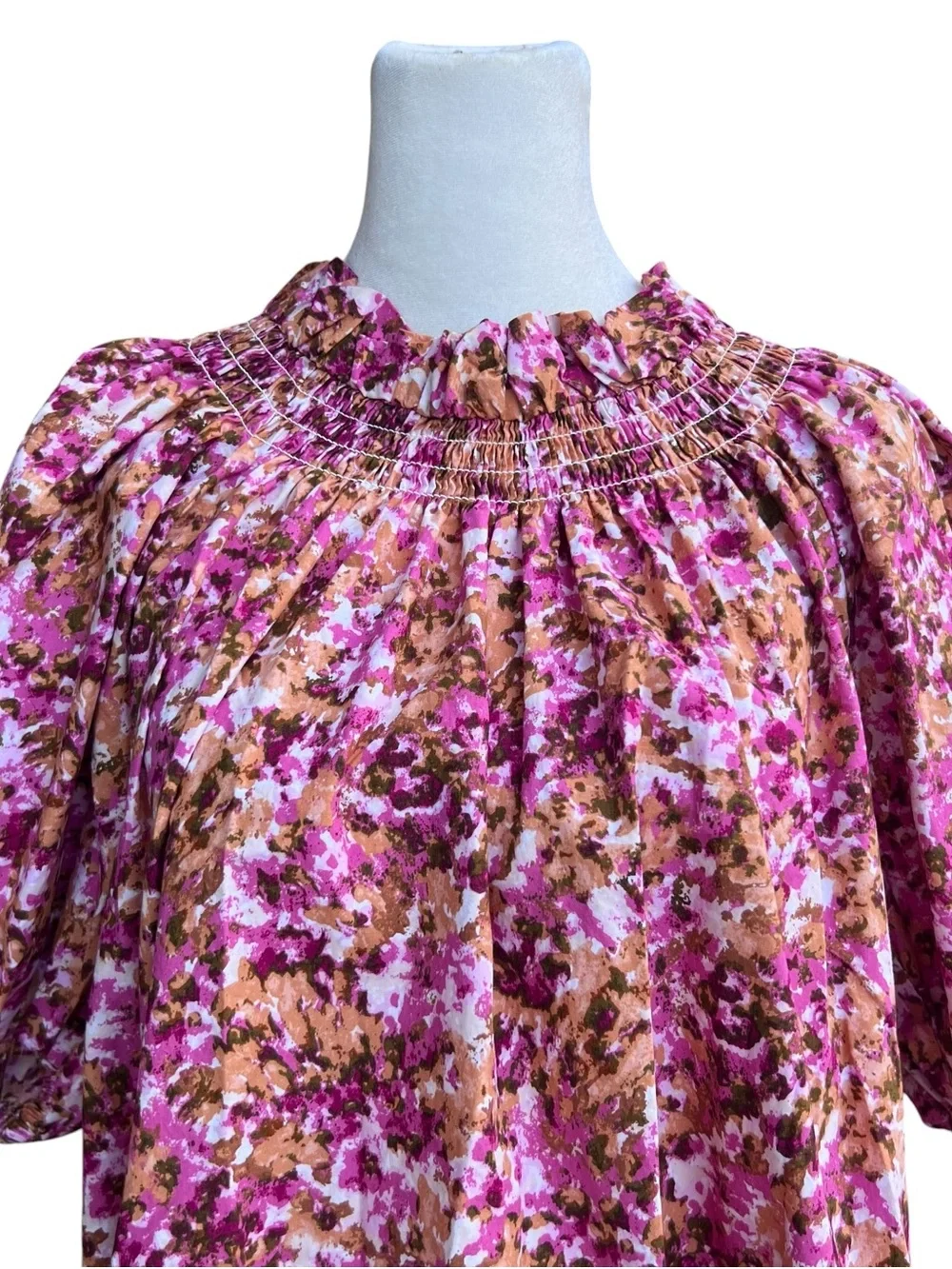 J. CREW Smocked neck puff-sleeve top in faded floral Sz S